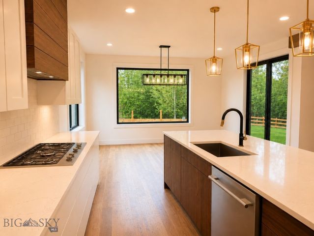 1431 Ryun Sun, Bozeman, MT 59718