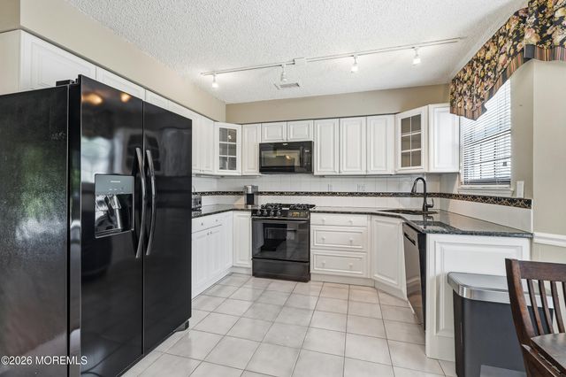 65 Old Orchard Lane 1501, Ocean Twp, NJ 07712