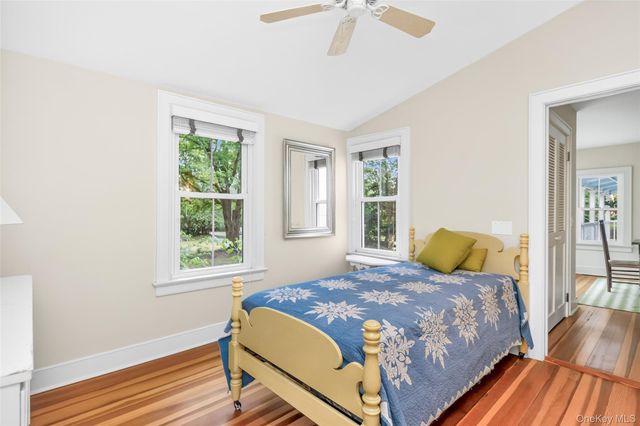 6 Oxford Avenue, Shelter Island, NY 11964