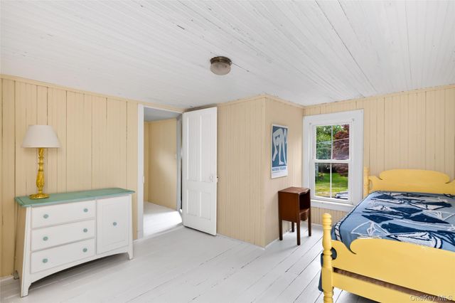6 Oxford Avenue, Shelter Island, NY 11964