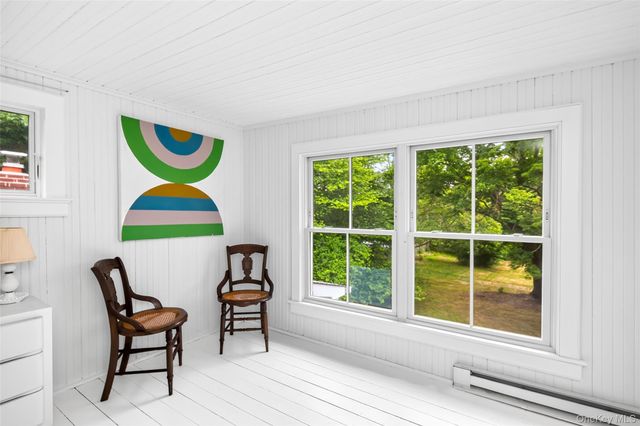 6 Oxford Avenue, Shelter Island, NY 11964