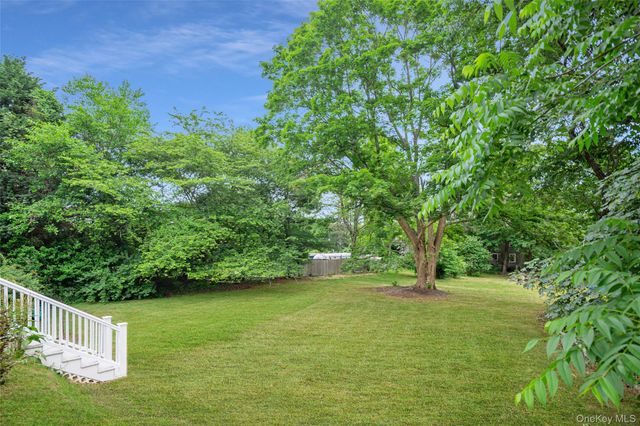 6 Oxford Avenue, Shelter Island, NY 11964