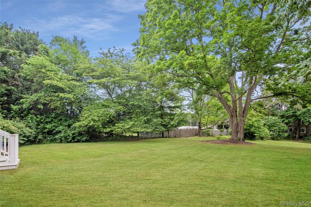 6 Oxford Avenue, Shelter Island, NY 11964
