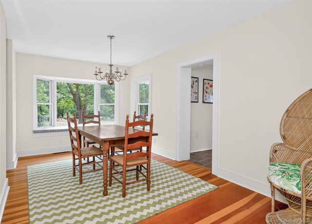 6 Oxford Avenue, Shelter Island, NY 11964