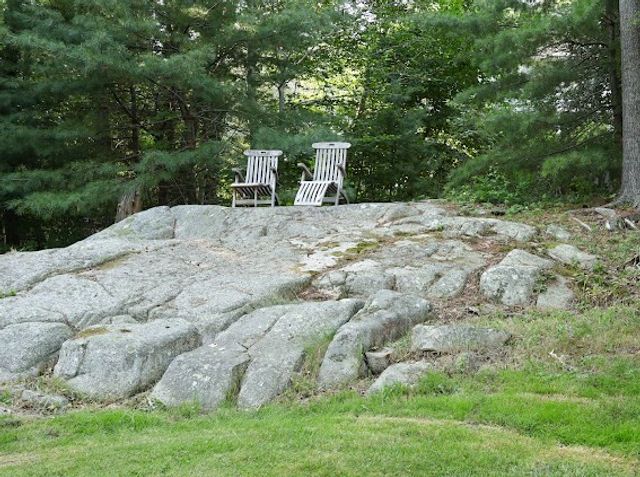 4 Big Rock Rd, Manchester, MA 01944