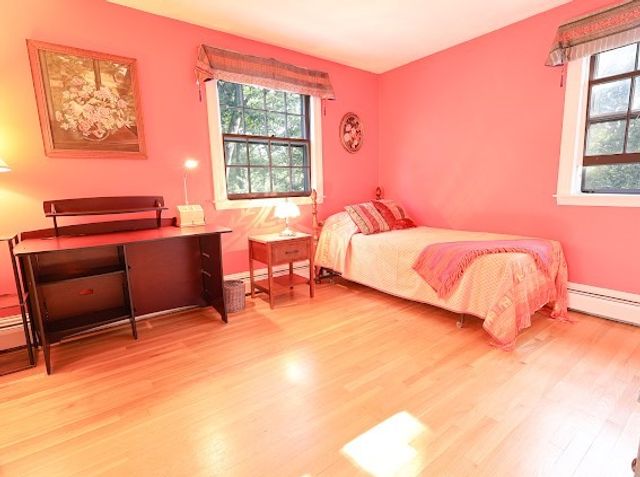 4 Big Rock Rd, Manchester, MA 01944