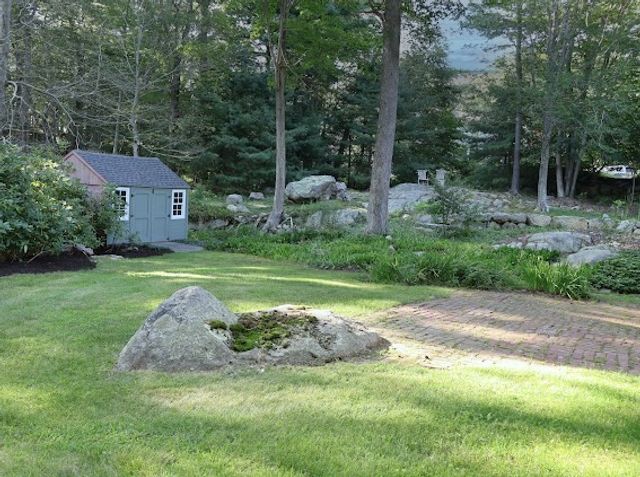 4 Big Rock Rd, Manchester, MA 01944