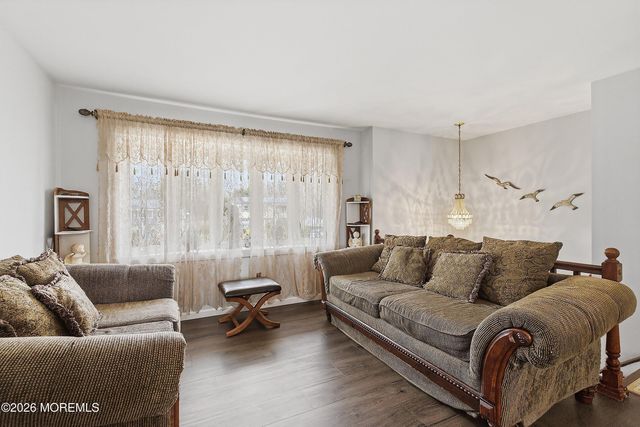 5 Alan Terrace, Jackson, NJ 08527