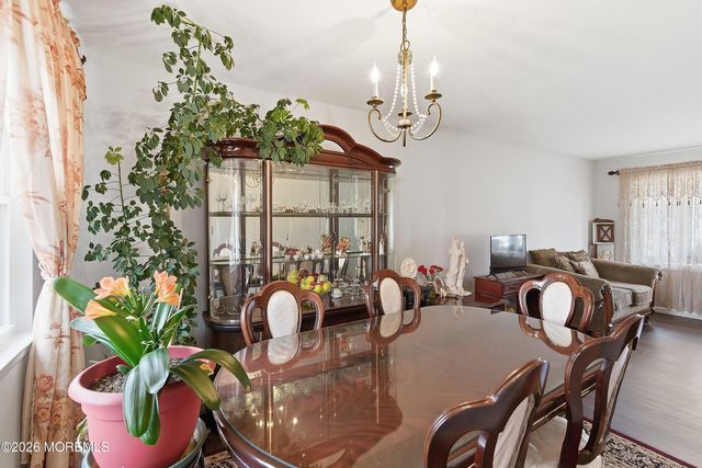 5 Alan Terrace, Jackson, NJ 08527