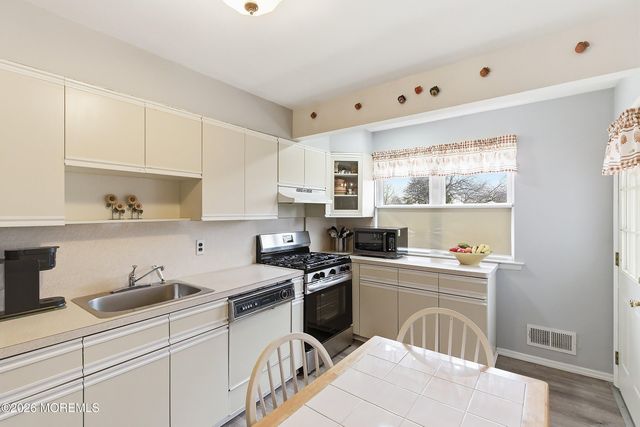 5 Alan Terrace, Jackson, NJ 08527