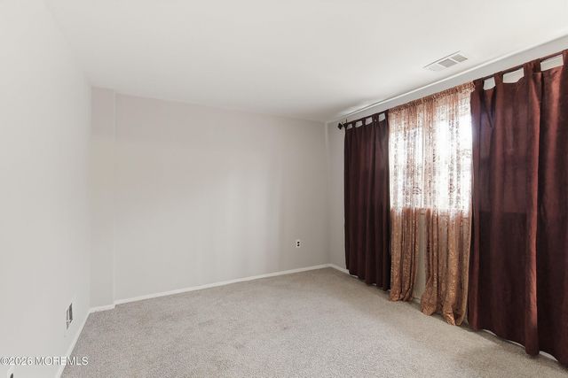 5 Alan Terrace, Jackson, NJ 08527