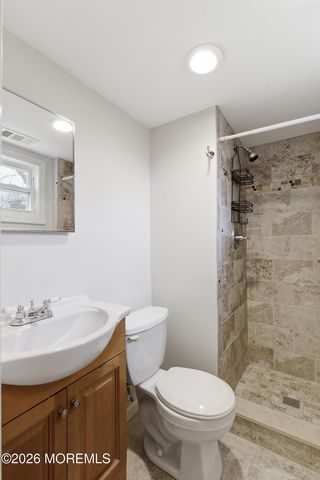 5 Alan Terrace, Jackson, NJ 08527