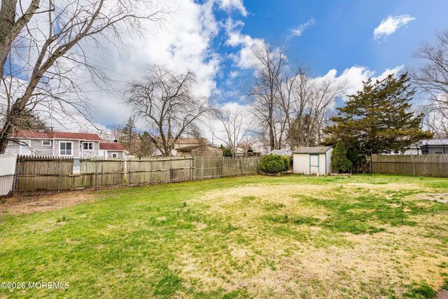 5 Alan Terrace, Jackson, NJ 08527