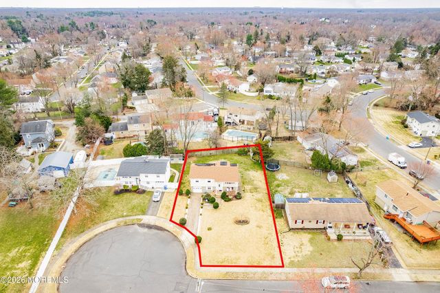 5 Alan Terrace, Jackson, NJ 08527