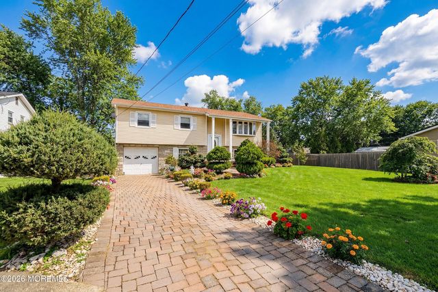 5 Alan Terrace, Jackson, NJ 08527