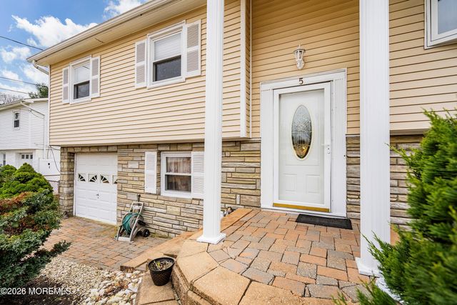5 Alan Terrace, Jackson, NJ 08527
