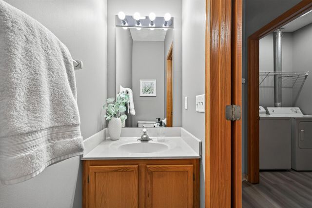 14098 Plymouth Avenue S 56, Burnsville, MN 55337