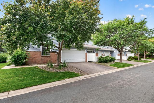 14098 Plymouth Avenue S 56, Burnsville, MN 55337