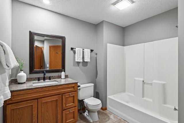 14098 Plymouth Avenue S 56, Burnsville, MN 55337