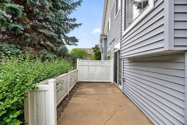 14098 Plymouth Avenue S 56, Burnsville, MN 55337
