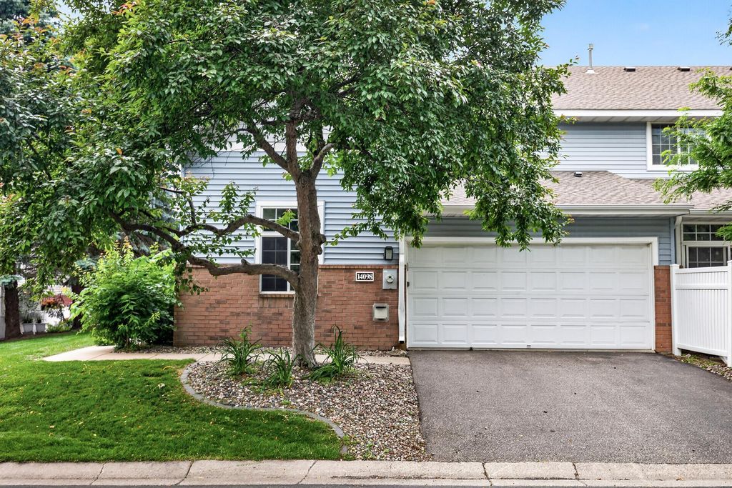 14098 Plymouth Avenue S 56, Burnsville, MN 55337
