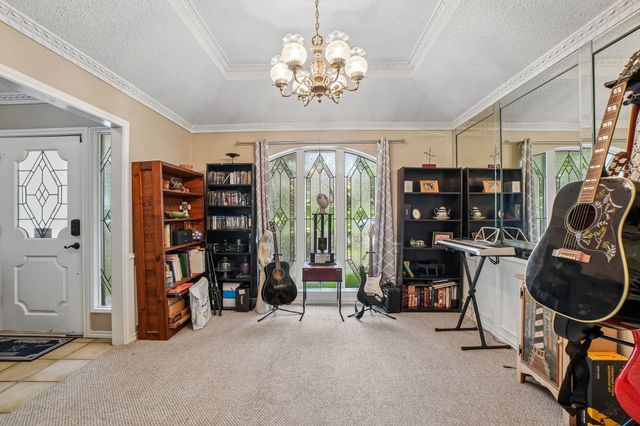 6102 Waterview Drive, Arlington, TX 76016