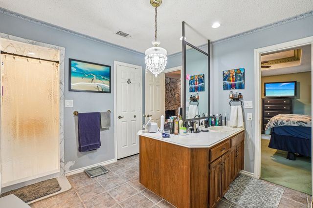 6102 Waterview Drive, Arlington, TX 76016