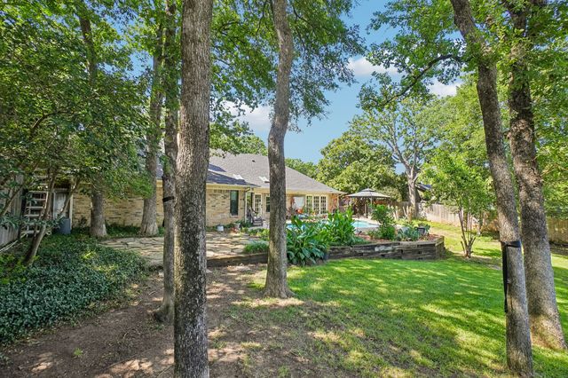 6102 Waterview Drive, Arlington, TX 76016