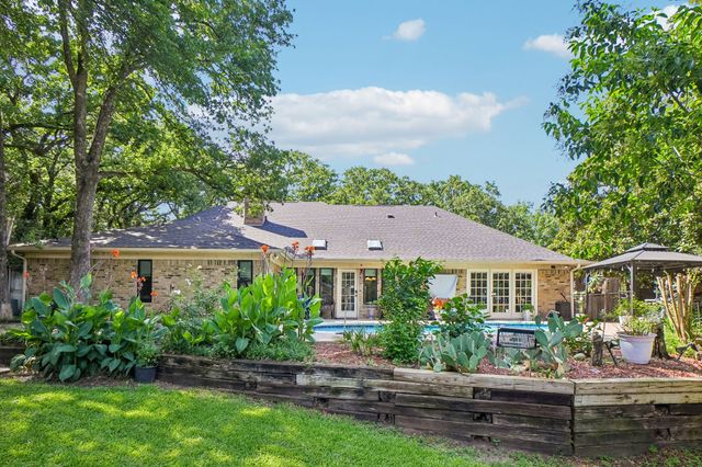 6102 Waterview Drive, Arlington, TX 76016