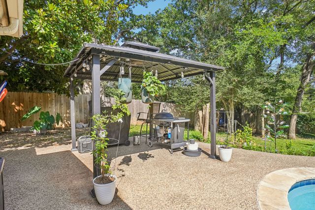 6102 Waterview Drive, Arlington, TX 76016