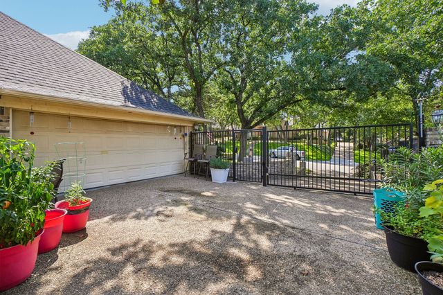 6102 Waterview Drive, Arlington, TX 76016