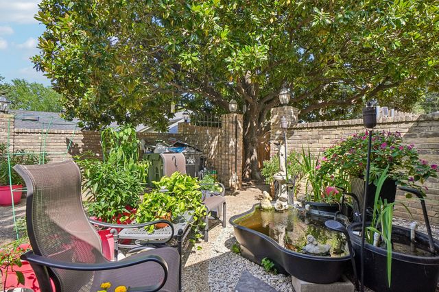 6102 Waterview Drive, Arlington, TX 76016