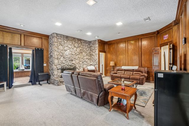 6102 Waterview Drive, Arlington, TX 76016
