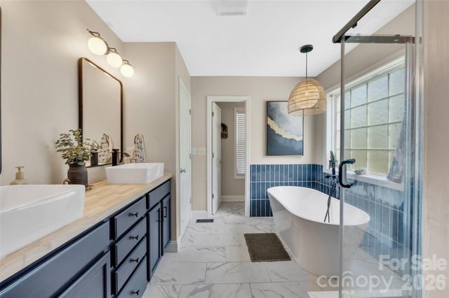 2114 Pinnacle View Drive, Kings Mountain, NC 28086