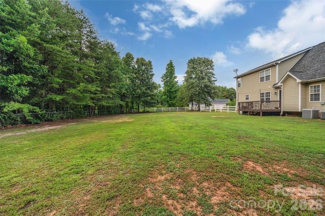 2114 Pinnacle View Drive, Kings Mountain, NC 28086