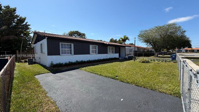 9620 SW 9th Ter, Miami, FL 33174