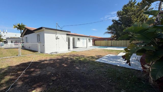 9620 SW 9th Ter, Miami, FL 33174