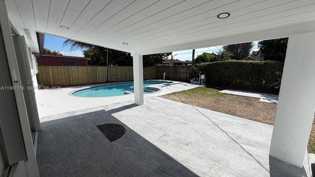 9620 SW 9th Ter, Miami, FL 33174