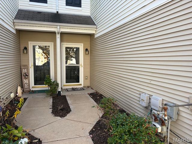 908 Kingston Terrace Court, St Charles, MO 63301