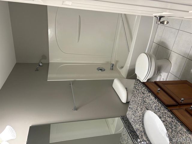 908 Kingston Terrace Court, St Charles, MO 63301