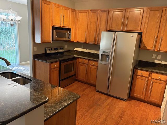 908 Kingston Terrace Court, St Charles, MO 63301