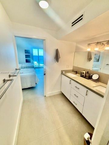 100 Bayview Dr 1906, Sunny Isles Beach, FL 33160