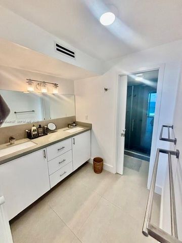 100 Bayview Dr 1906, Sunny Isles Beach, FL 33160