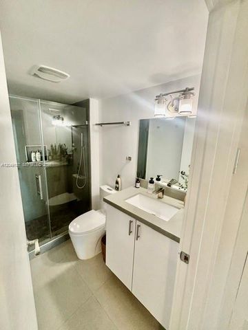 100 Bayview Dr 1906, Sunny Isles Beach, FL 33160