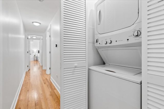 1525 W Cullom Avenue G, Chicago, IL 60613