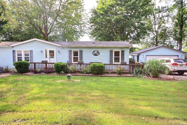 3185 S Golden Lake Road, Pleasant Lake, IN 46779