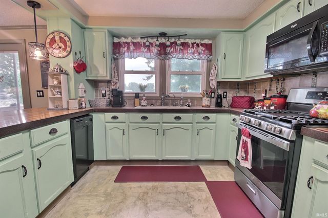 3185 S Golden Lake Road, Pleasant Lake, IN 46779
