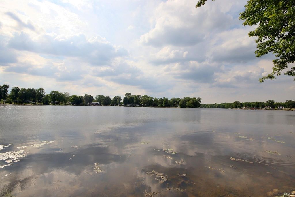 3185 S Golden Lake Road, Pleasant Lake, IN 46779