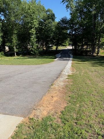 198 Exeter Court, Anderson, SC 29621