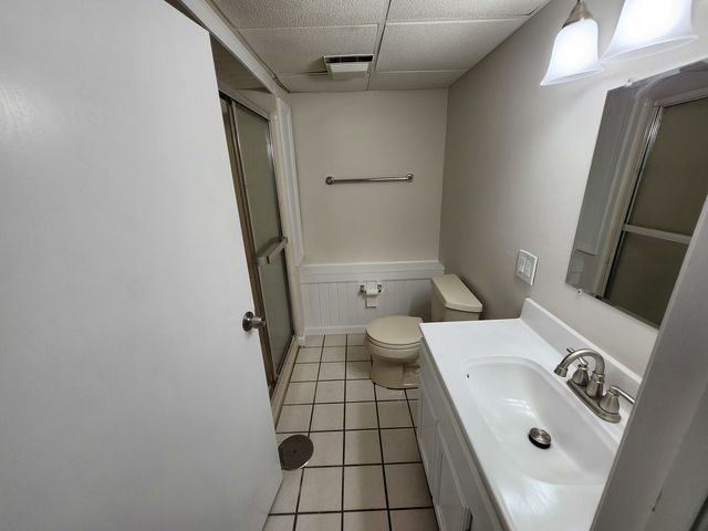 221 Sunset Terrace, Crystal Lake, IL 60014